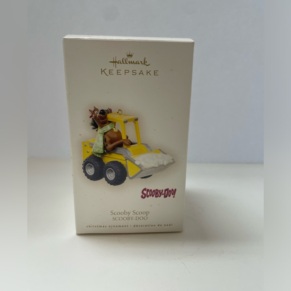 Hallmark Ornament Scooby Scoop, SCOOBY-DOO. New in box 2007